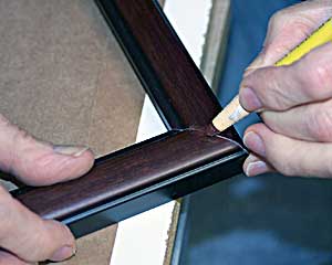 Tutorial; Cut, Thumbnail and glue a frame